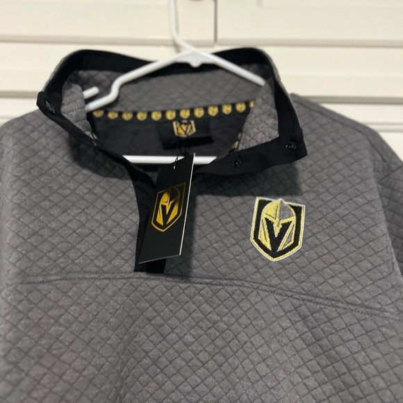 BRAND NEW- Vegas Golden Knights Waffle Pullover - Picture 2 of 7